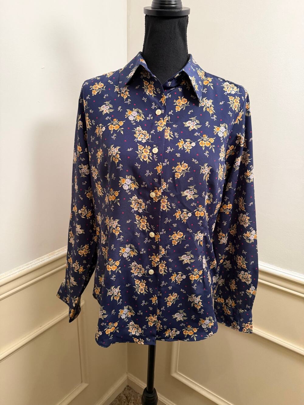 Vintage Halston Blouse Floral Camp Button Up Polyester Shirt Long Sleeve Retro